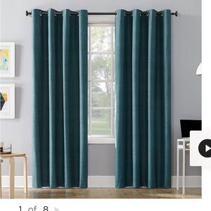 NWT Sun Zero Cameron 100% Blackout Thermal Insulated Grommet Curtain Panel Teal